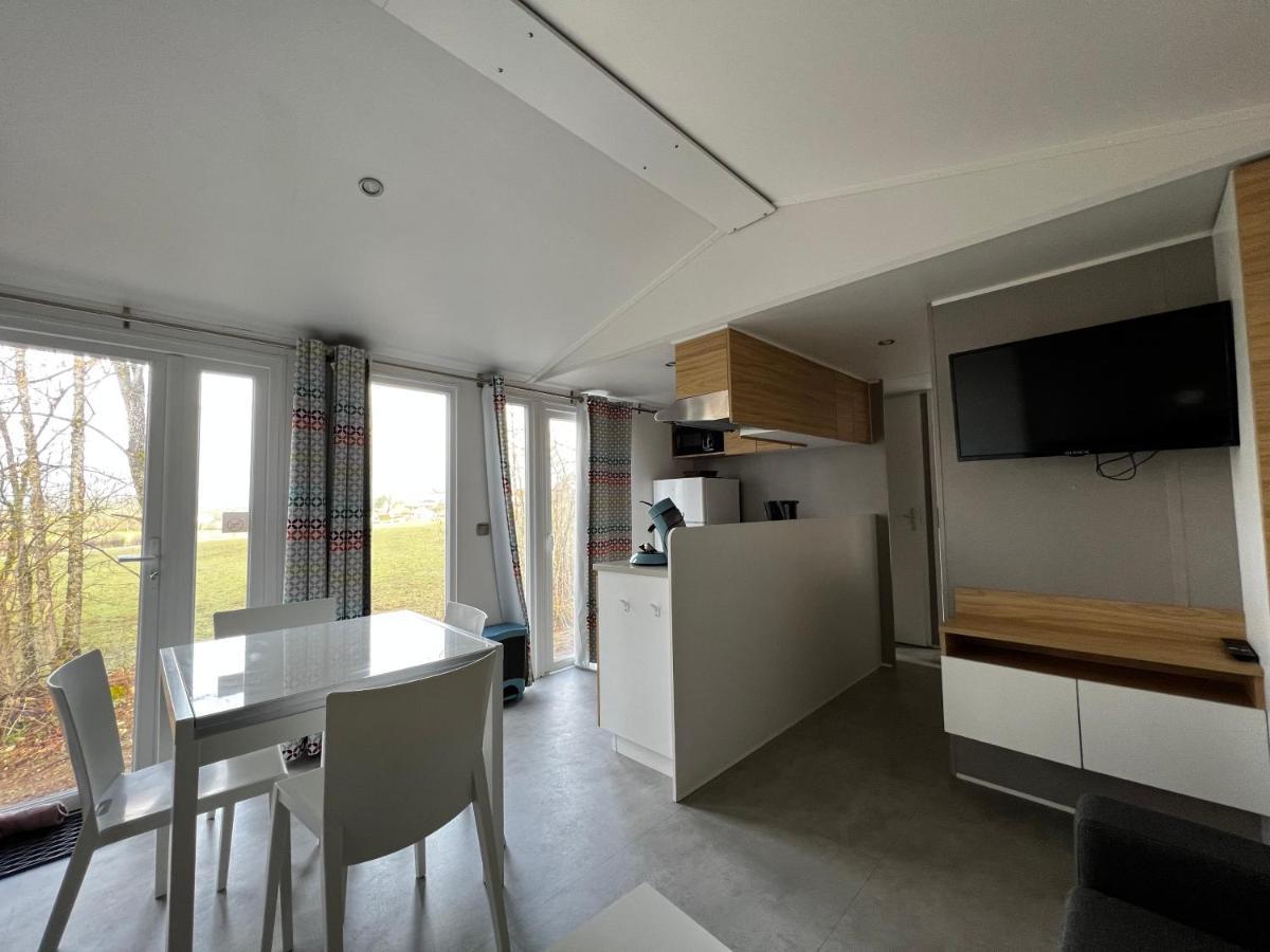 Des Bois - - Tipi - *