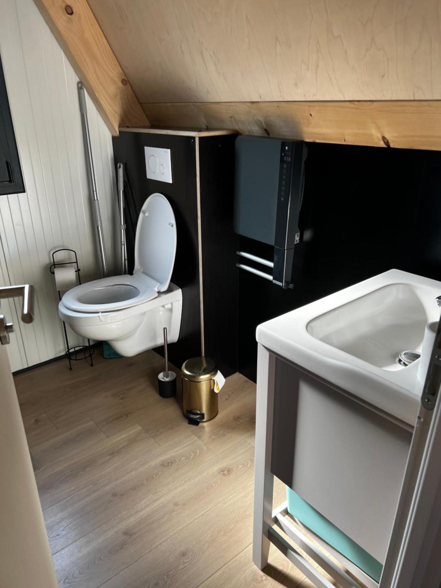 Des Bois - - Tipi - *